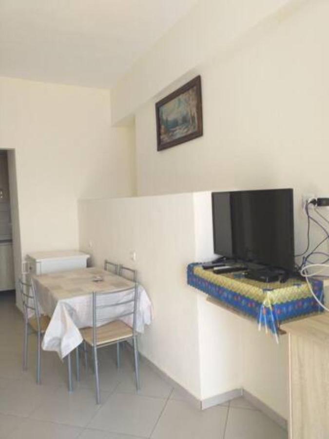 Vasili Sunstay Apartments Sarandë Exteriör bild
